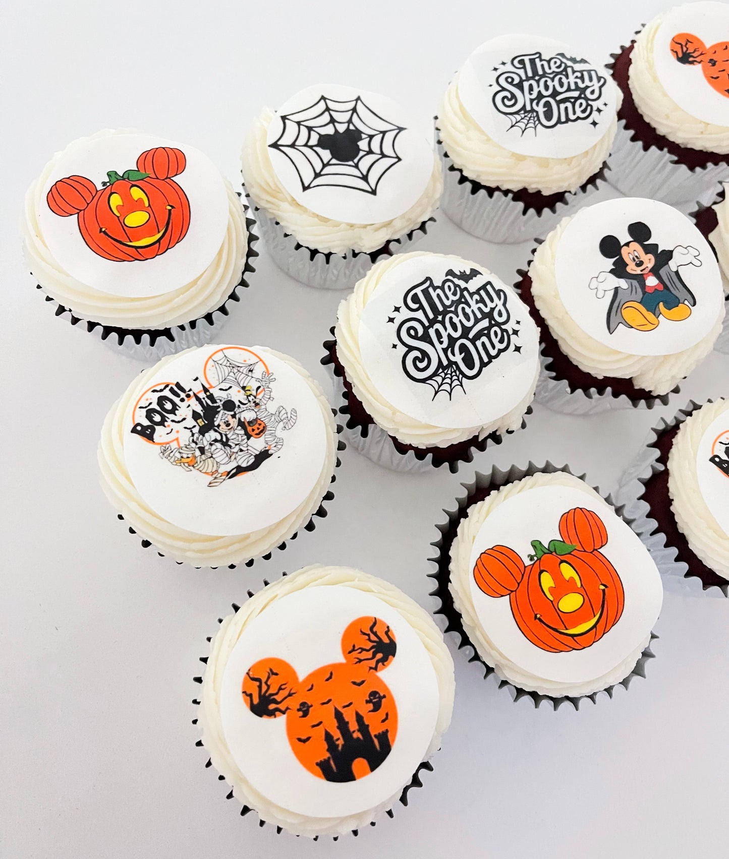 spooky halloween cupcakes, disney spooky cupcakes.