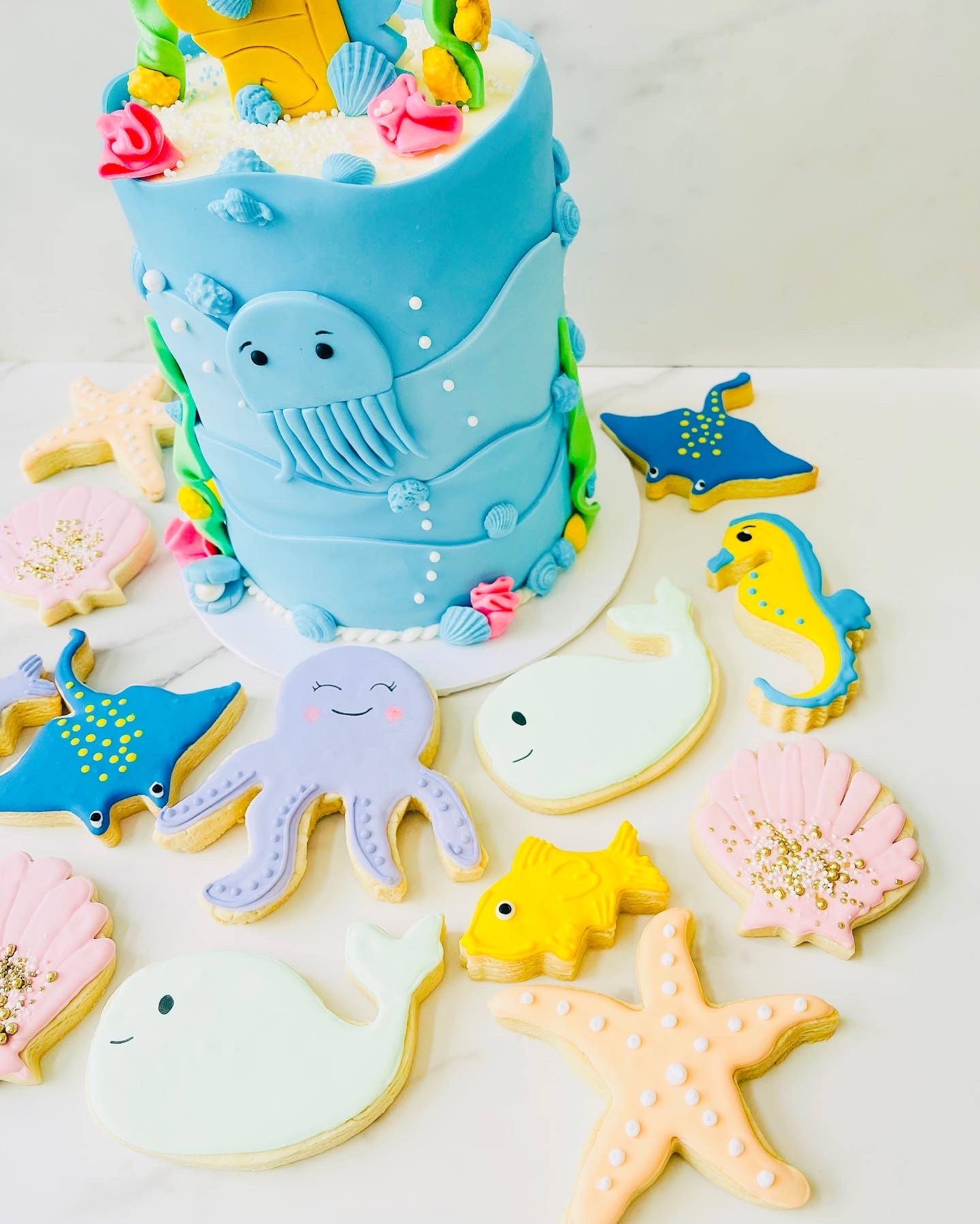 Animal Birthday Cake & Sea Creatures Birthday Cake - OneCakeDown