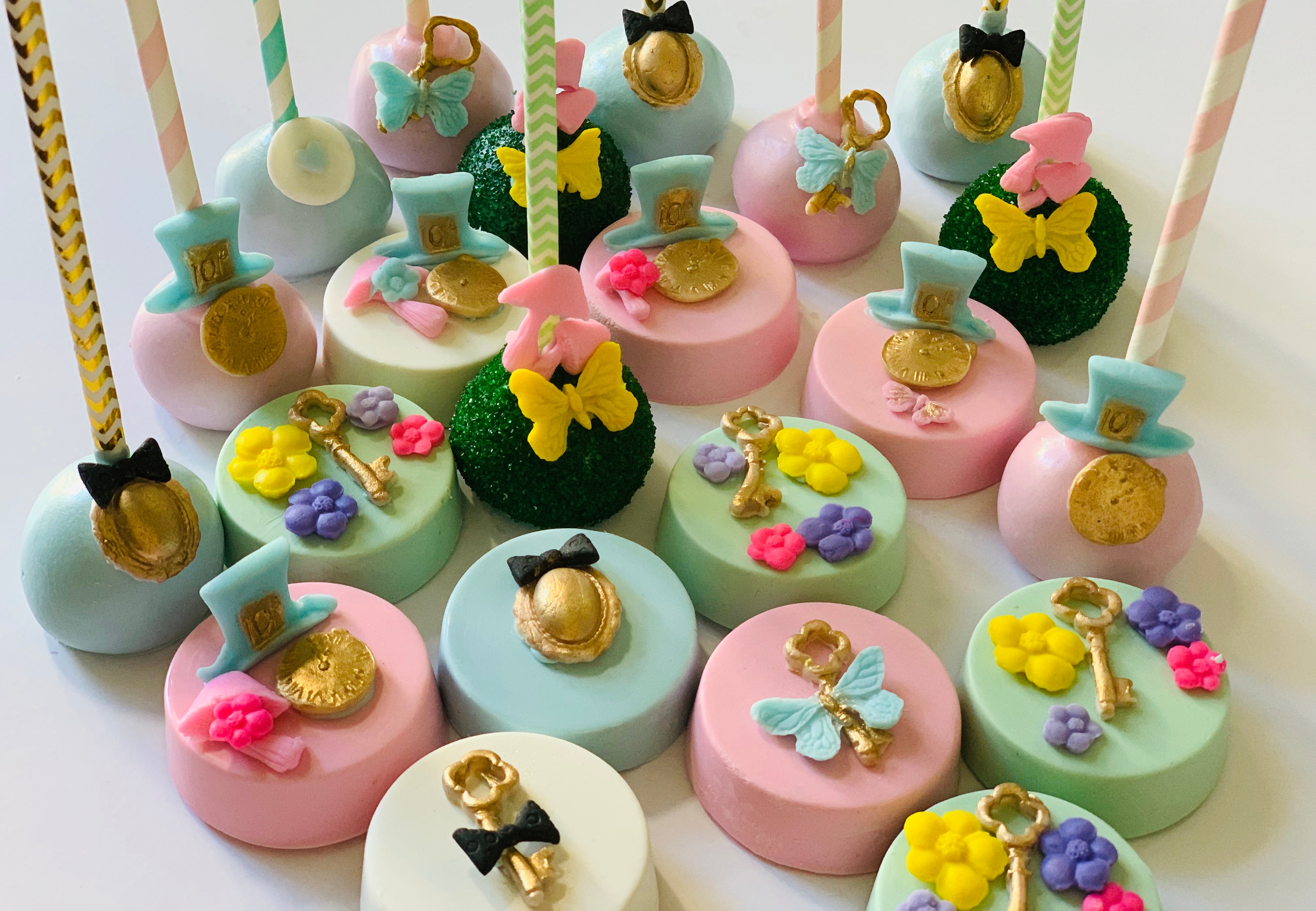 Custom Cake Pops & Cupcakes | Palermo Bakery in Norridge — Palermo Bakery